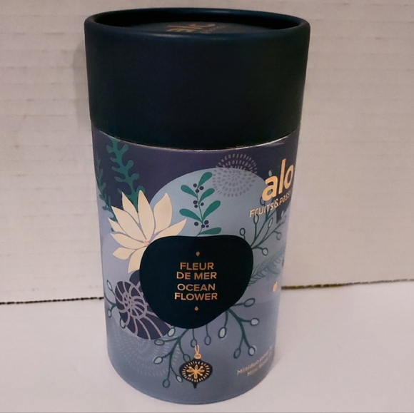 🇨🇦 Alo Ocean Flower Mini Body Duo Set - Picture 1 of 3